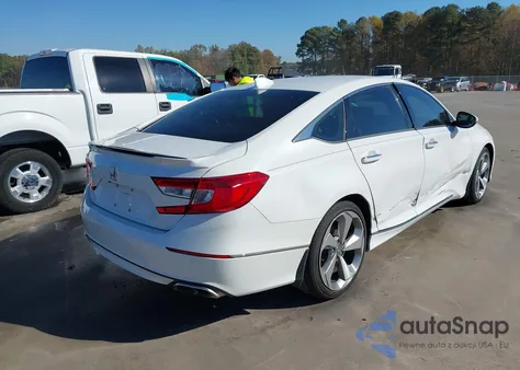 2018 Honda Accord Touring z USA, uszkodzony, nr VIN 1HGCV1F9XJA067423